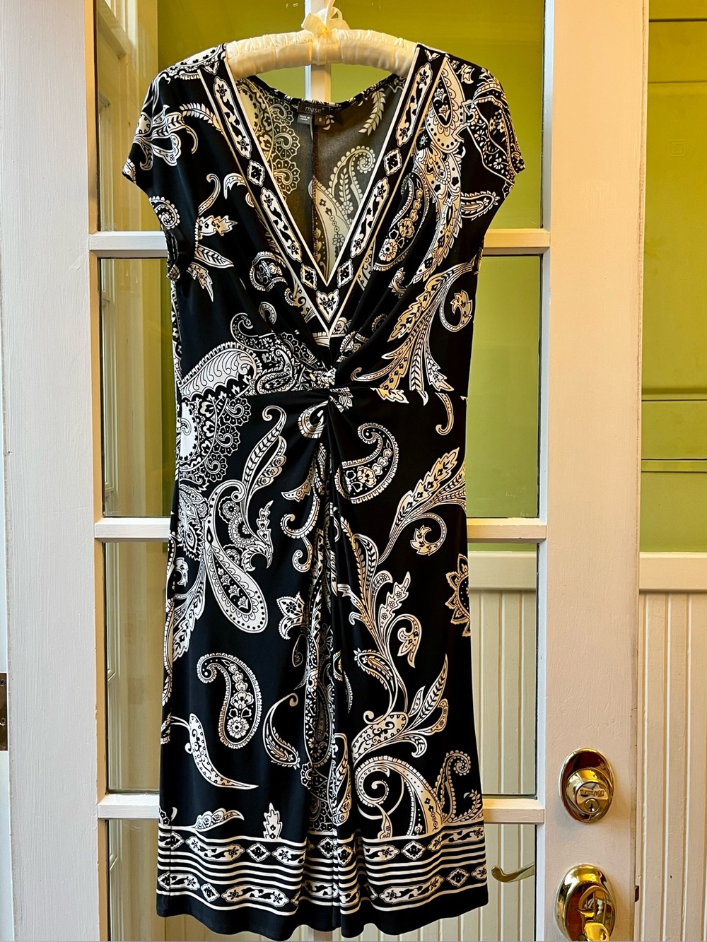 Muse Black & White Paisley Twist-Front A-Line Soft Structured Comfy Flowy Dress